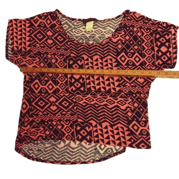Hi Low Asymmetrical Black Orange Geometric Print Crop Shirt Blouse Top MED Cozy - Picture 4 of 7
